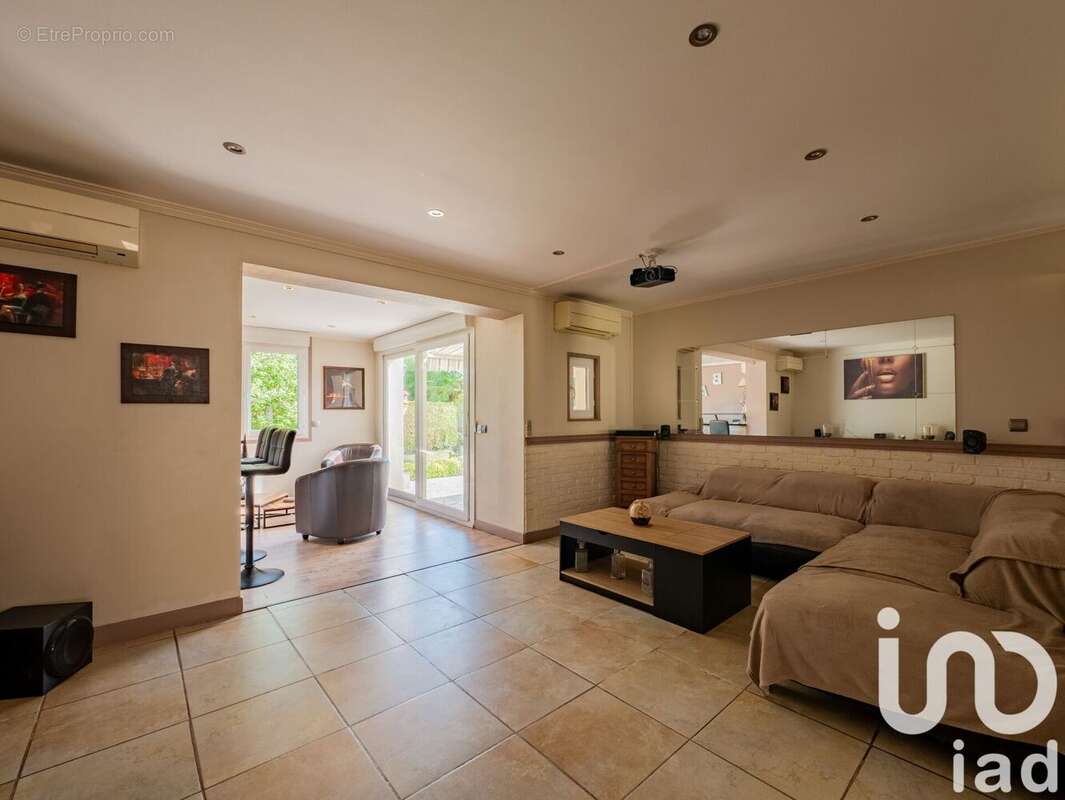 Photo 9 - Maison à MOUSSY-LE-NEUF