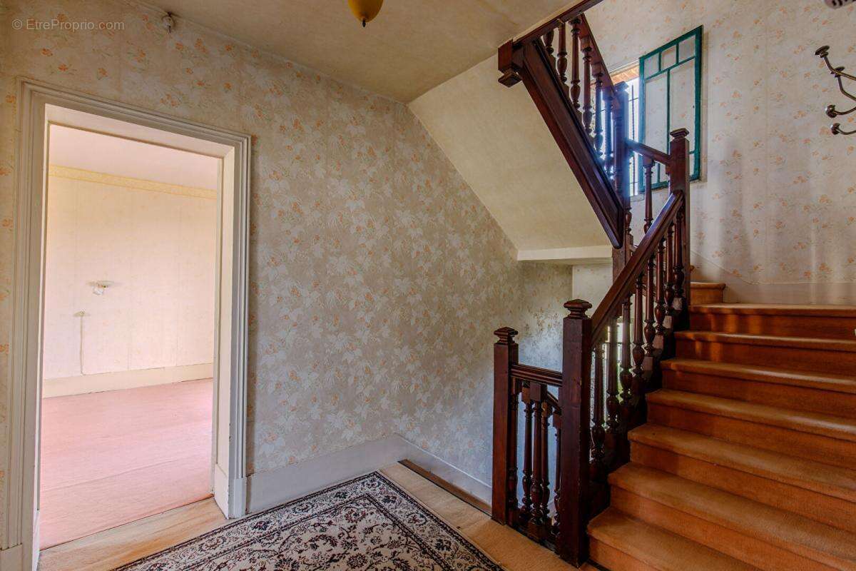Maison à SERAINCOURT