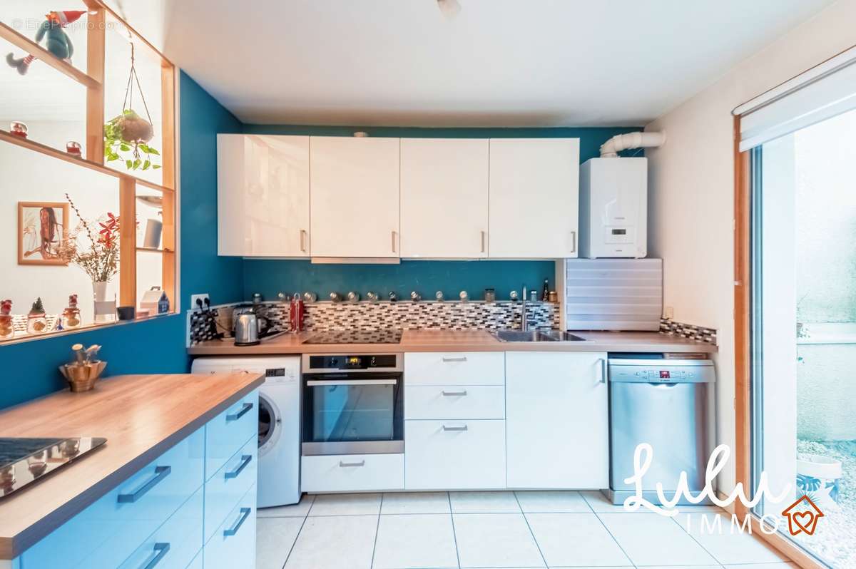 TASSIN-Maison de ville - T5 de 129 m² avec jardin - Hyper-centre - photo 6