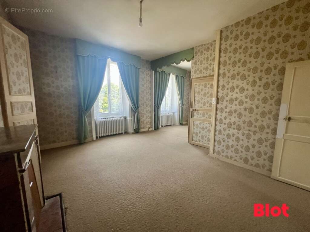 Maison 262 m² à Caulnes  - photo 5