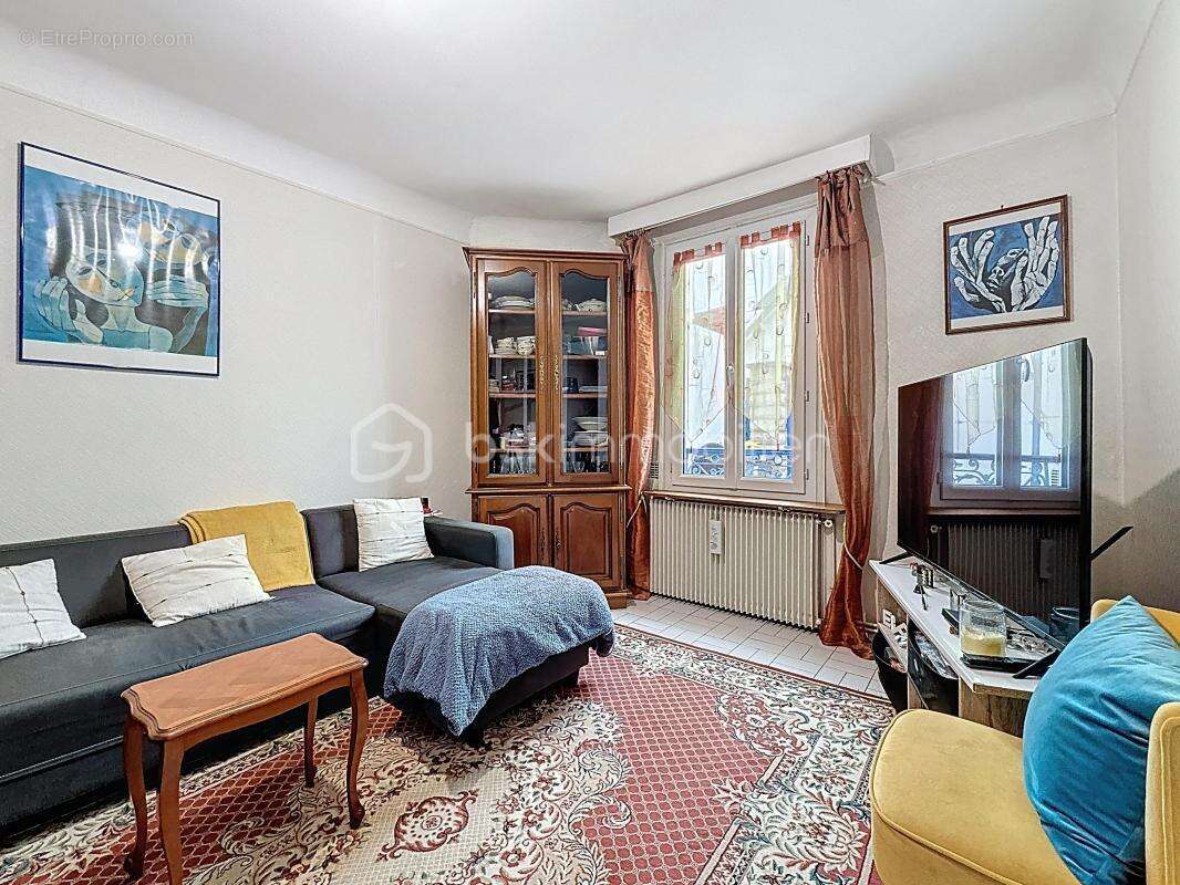 Maison à SARTROUVILLE
