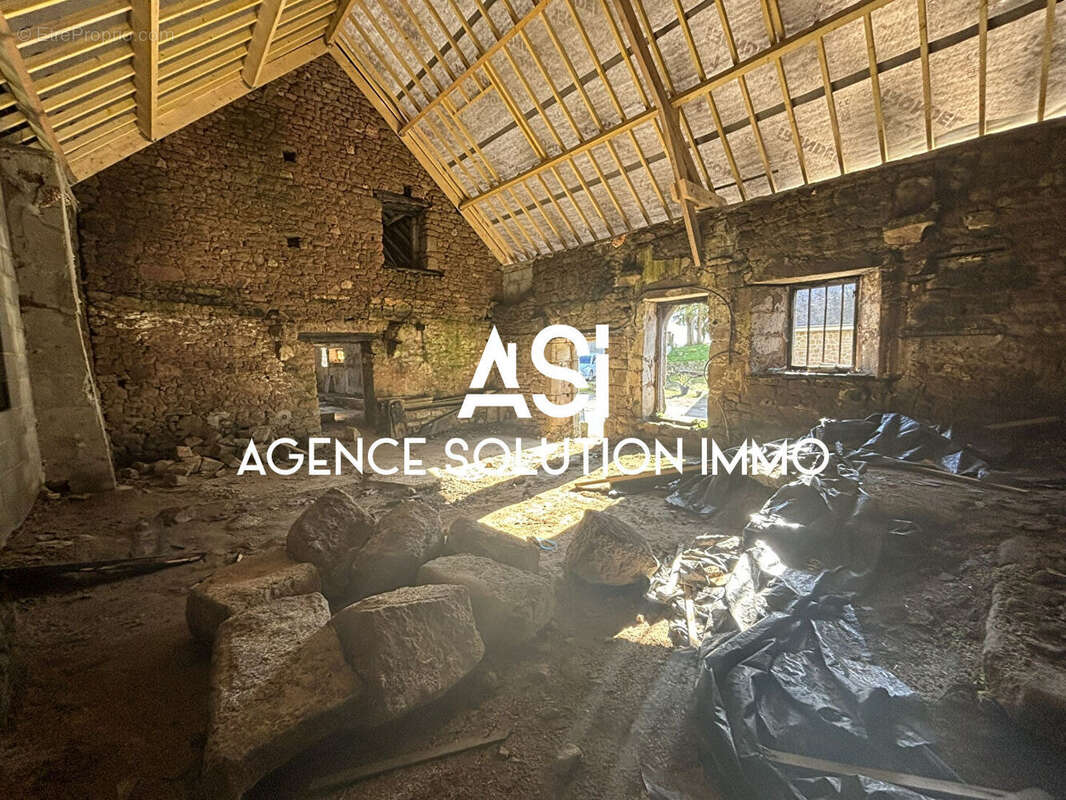 Maison à LA BAZOUGE-DU-DESERT