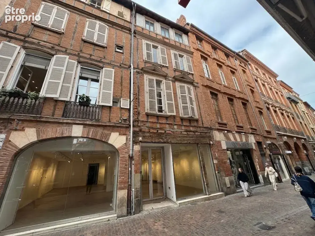Immeuble commercial + appartements - photo 14