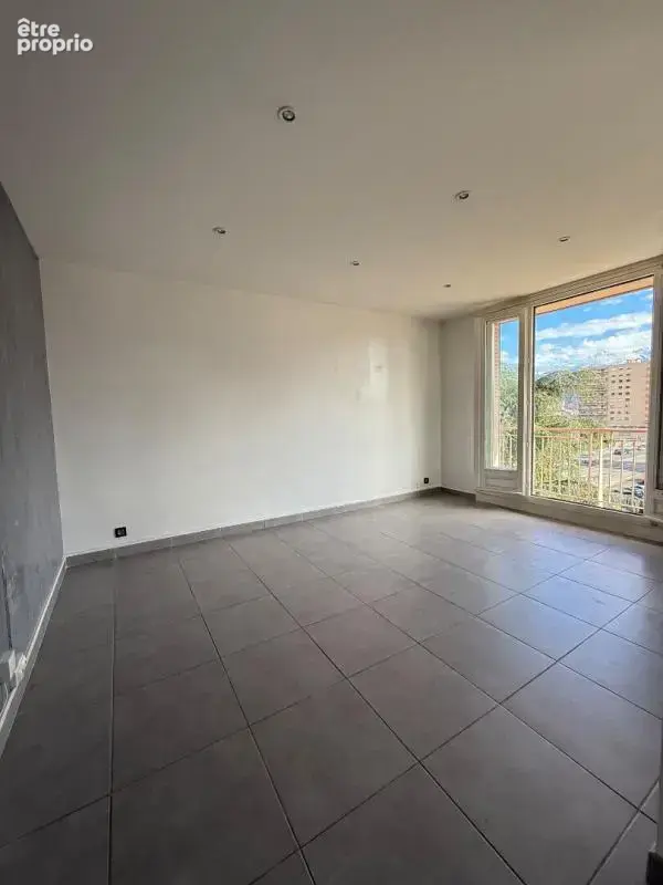 Appartement Echirolles 2 pièces 41.88 m2 - photo 3
