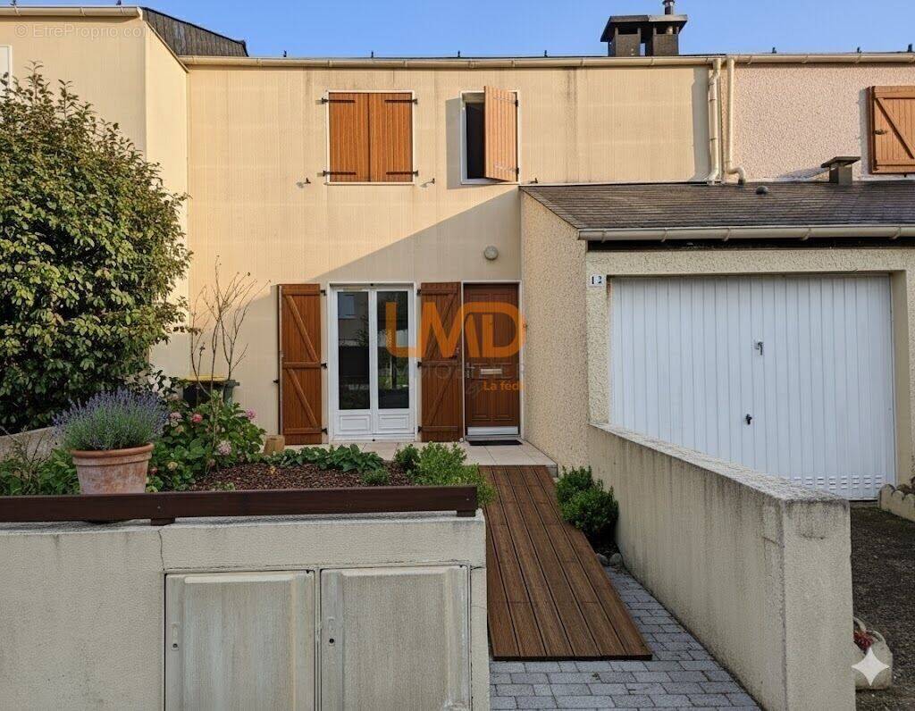 Maison à LA CHAPELLE-SUR-ERDRE