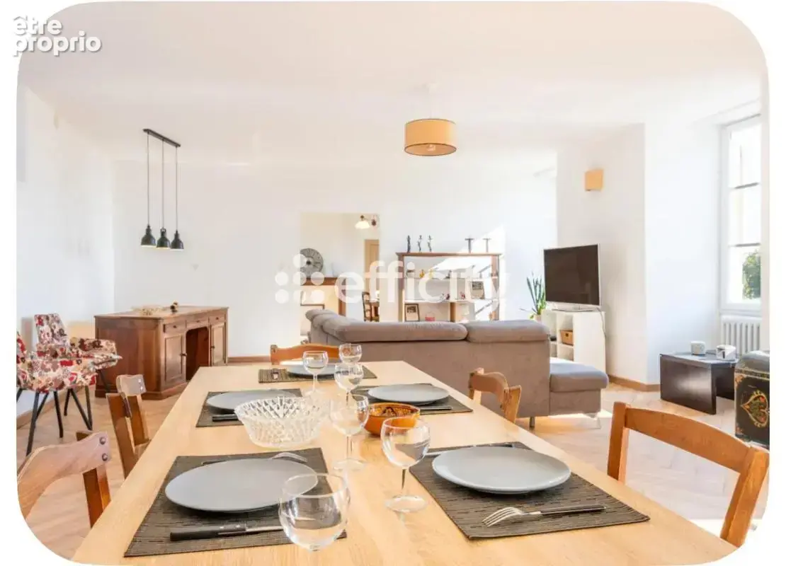 Maison 6 pièces 230 m² à vendre à Champdeniers-Saint-Denis (79220) - photo 4