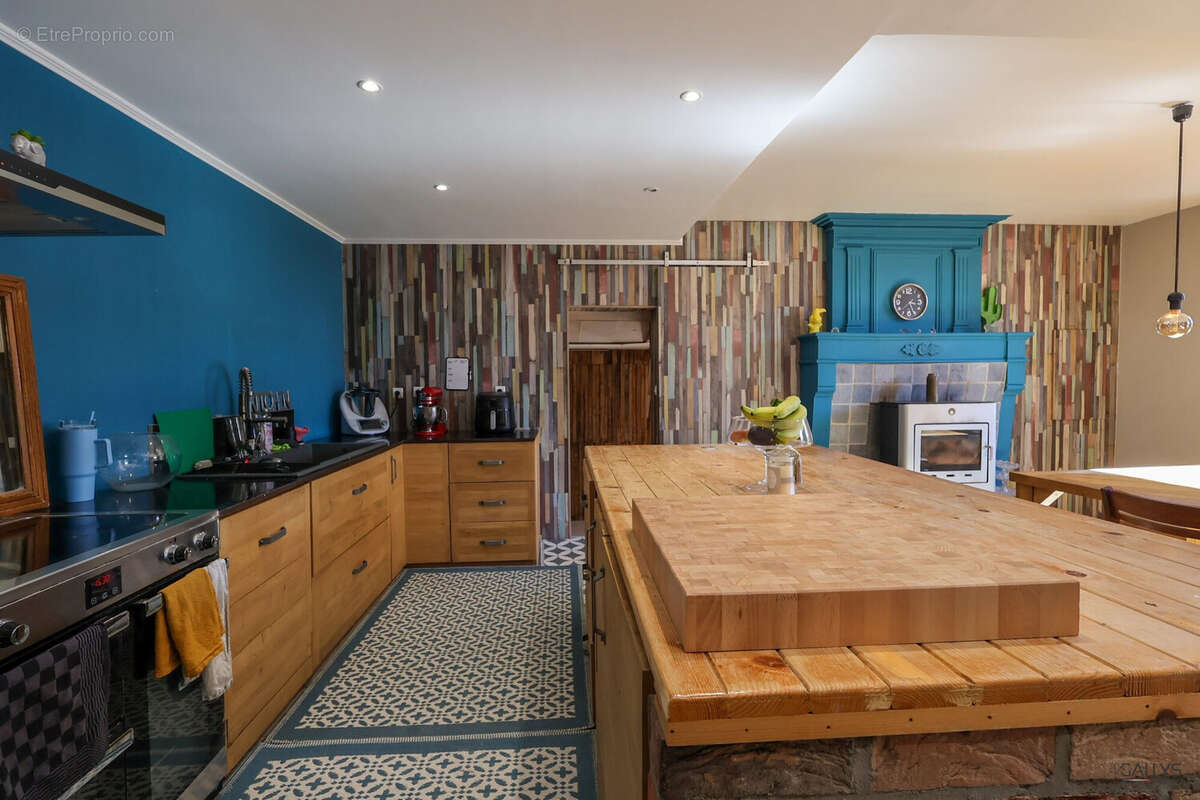 Appartement à SAINT-MARTIAL-SUR-NE