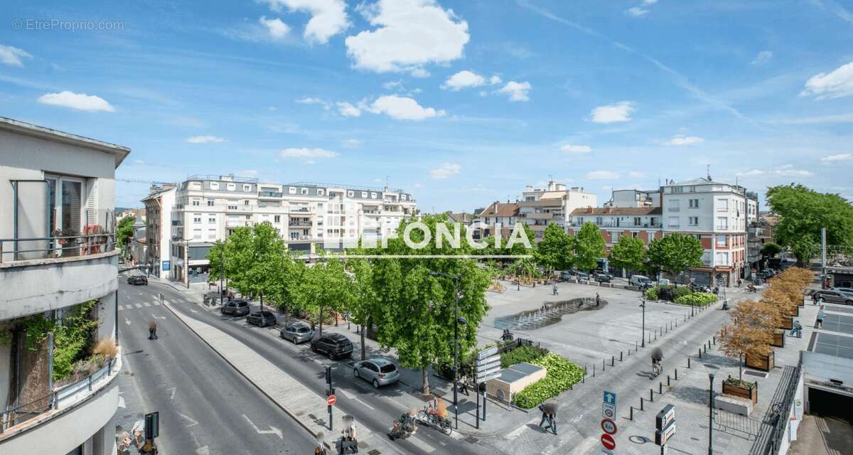 Appartement à SARTROUVILLE
