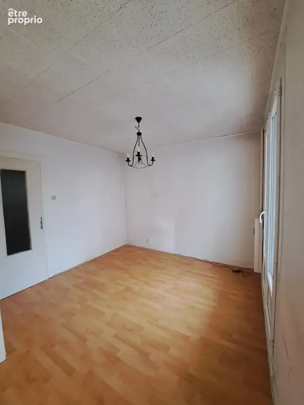 À vendre   Appartement 4 pièces avec balcons et cave   Saint-Max, quartier Jean XXIII - photo 2