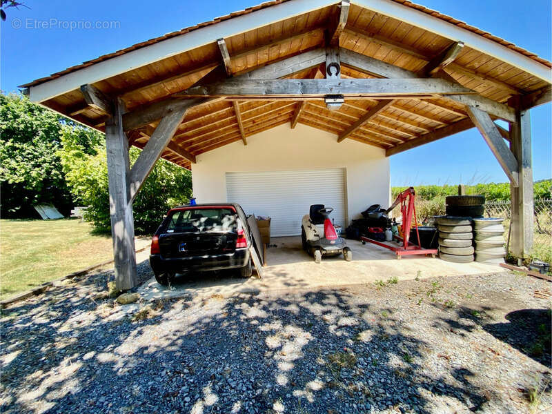 Maison à ESCOUSSANS