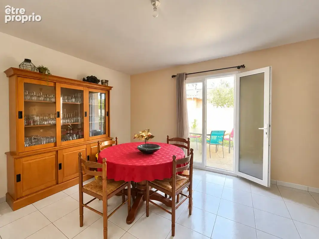 Frouzins   maison de plain-pied 92 m2   3 chambres   jardin et garage - photo 5