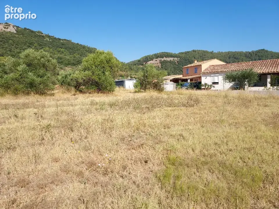 Terrain 517 m² à Gonfaron  - photo 4
