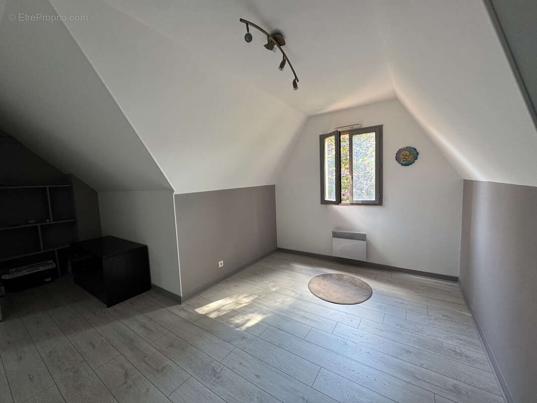 Maison à SOYE-EN-SEPTAINE