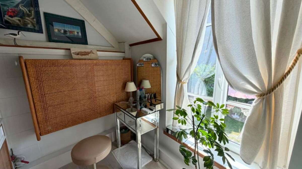 Maison à HOUDAN