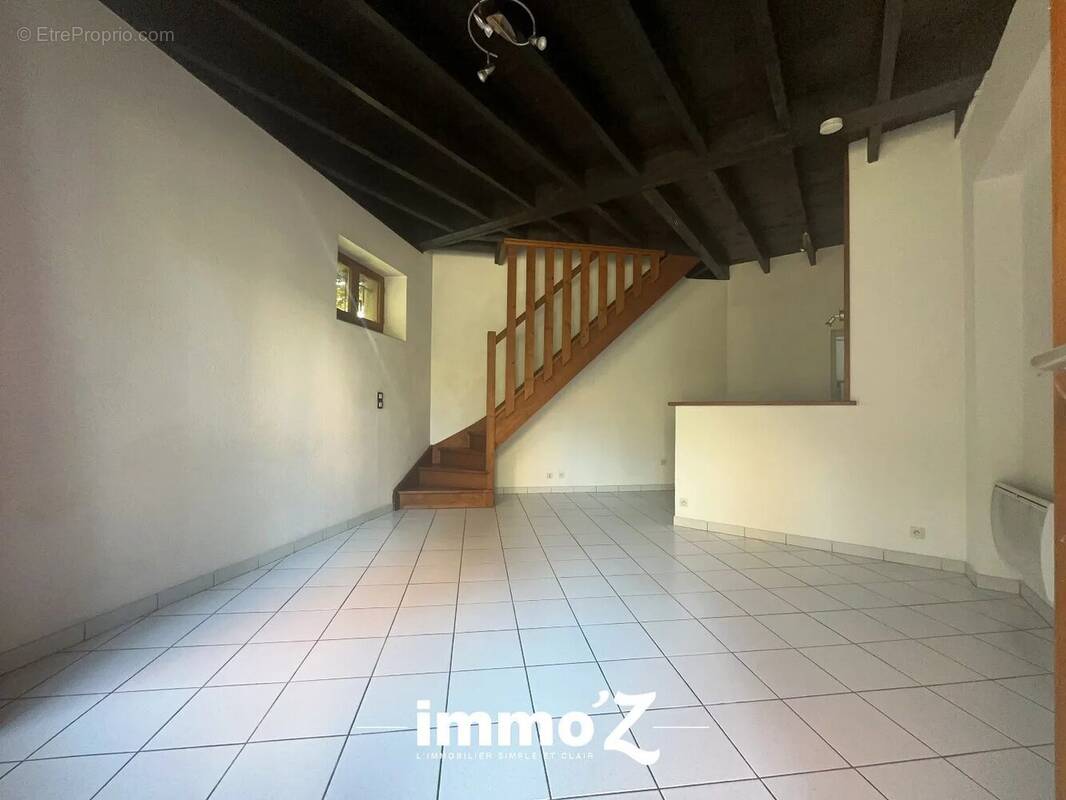 Appartement à MOIRANS