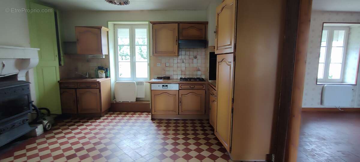 Maison à CREZANCAY-SUR-CHER