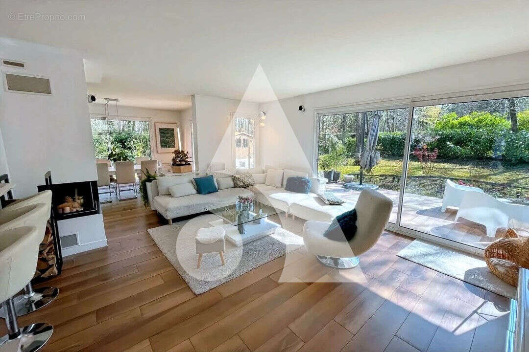 Maison à L'ISLE-ADAM