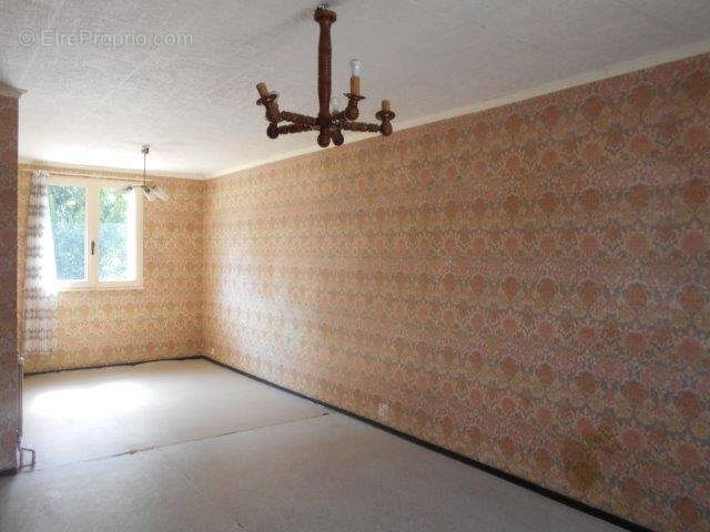 Maison familiale de plain-pied, de 86 m2 habitables, 3 chambres sur terrain de 1077 m2 - photo 6