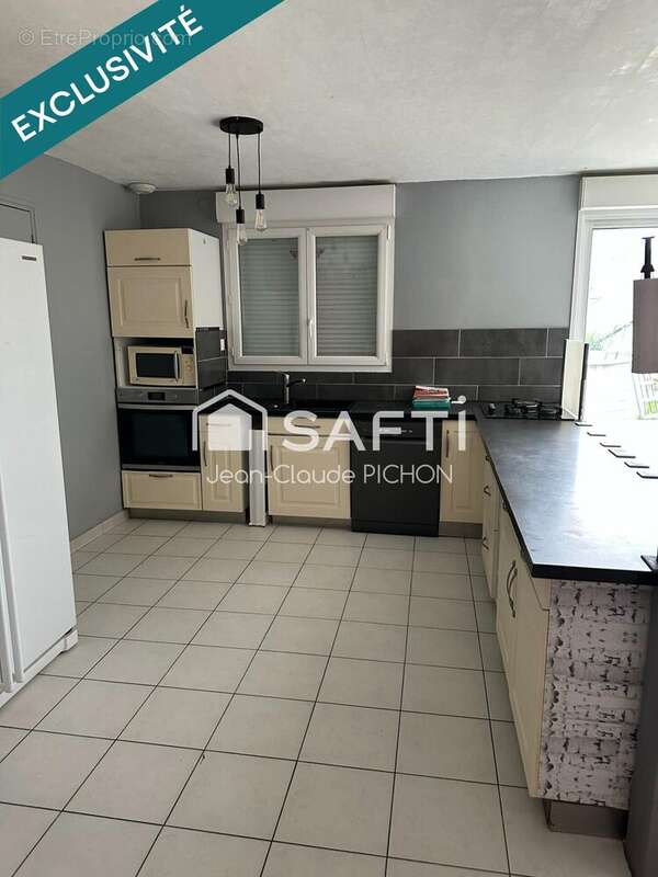 Photo 5 - Maison à MONTSURS