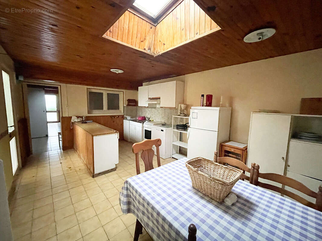 Maison à PLOMODIERN