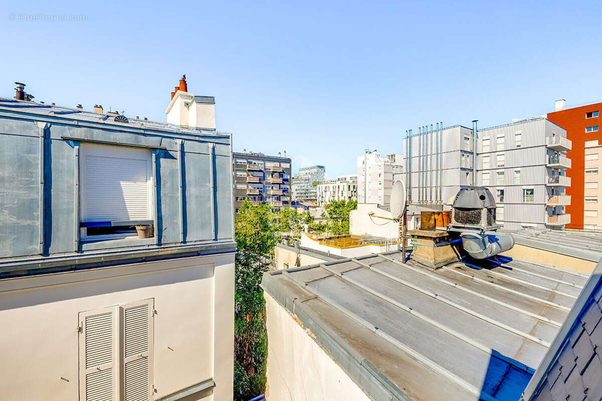 Appartement à PARIS-17E