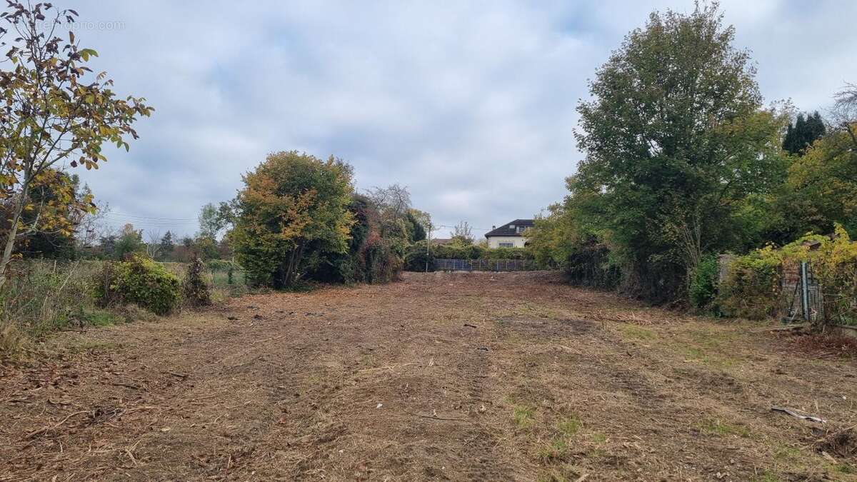 Terrain à PRESLES