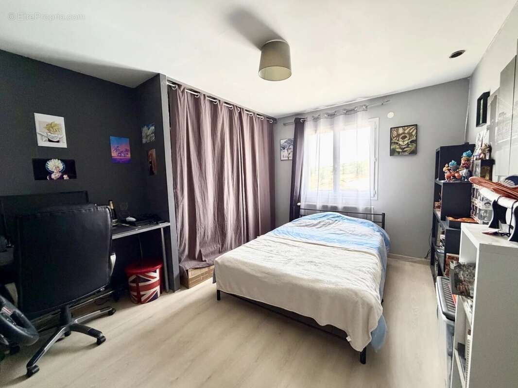 Pérignat-lès-Sarliève : Villa 174m², 4 chambres et spa balnéo - photo 11