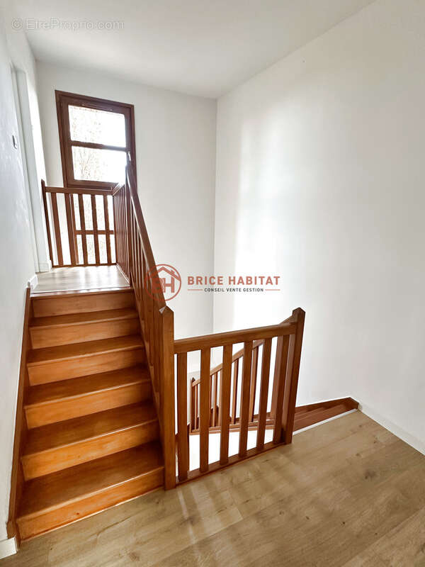 Maison 3 ch, sdd, sdb, jardin et garage - photo 5