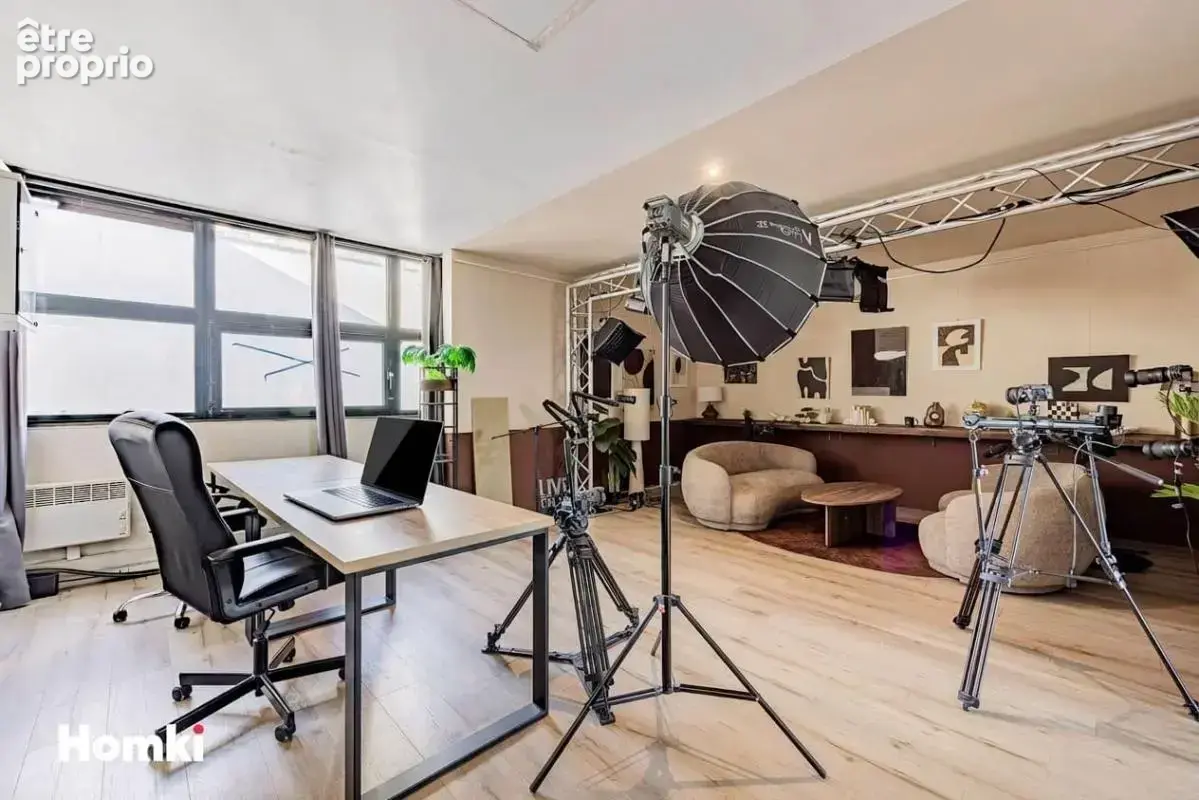 Local commercial T2 de 187 m² à Bagnolet 93170, Avenue Gallieni - photo 3