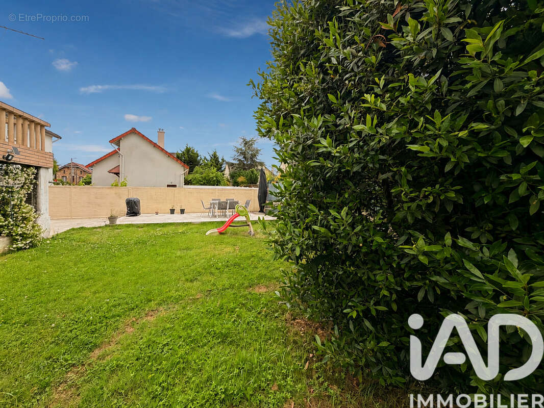Maison 94 m² à Livry-Gargan  - photo 4