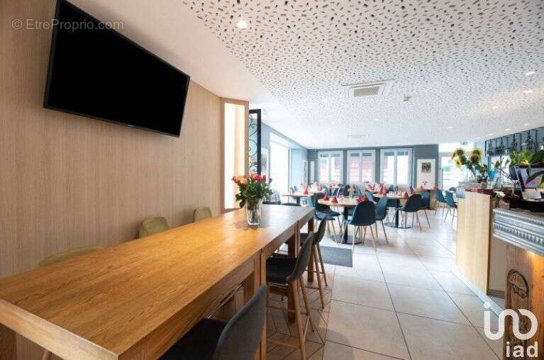 Photo 2 - Commerce à SAINT-PALAIS