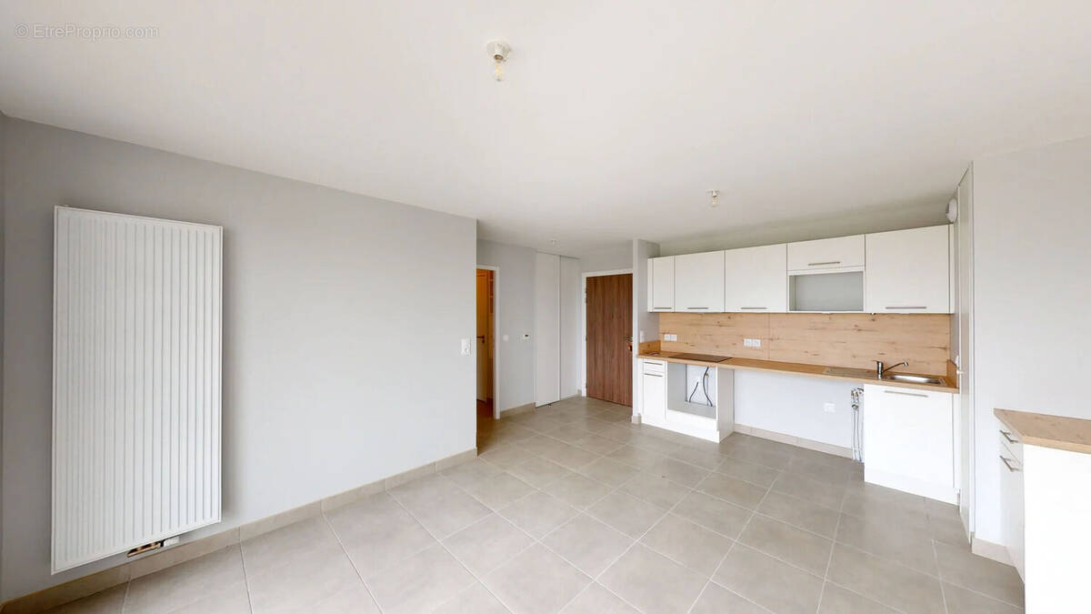 Appartement à LUC-LA-PRIMAUBE