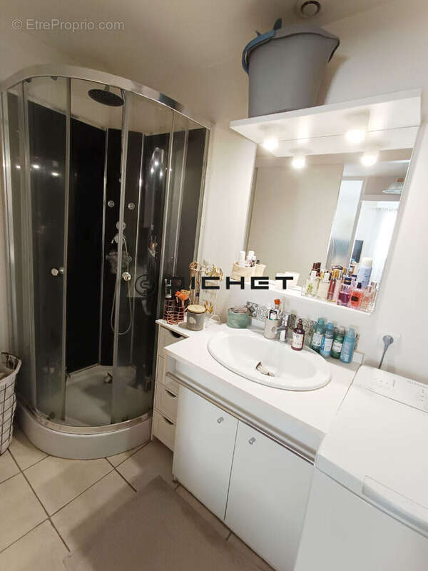 Appartement à SAINT-YRIEIX-SUR-CHARENTE