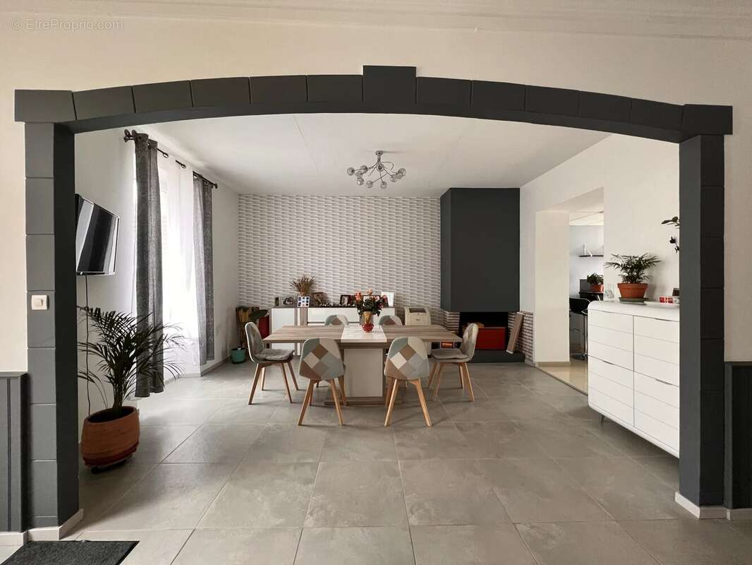 Maison à MAINE-DE-BOIXE