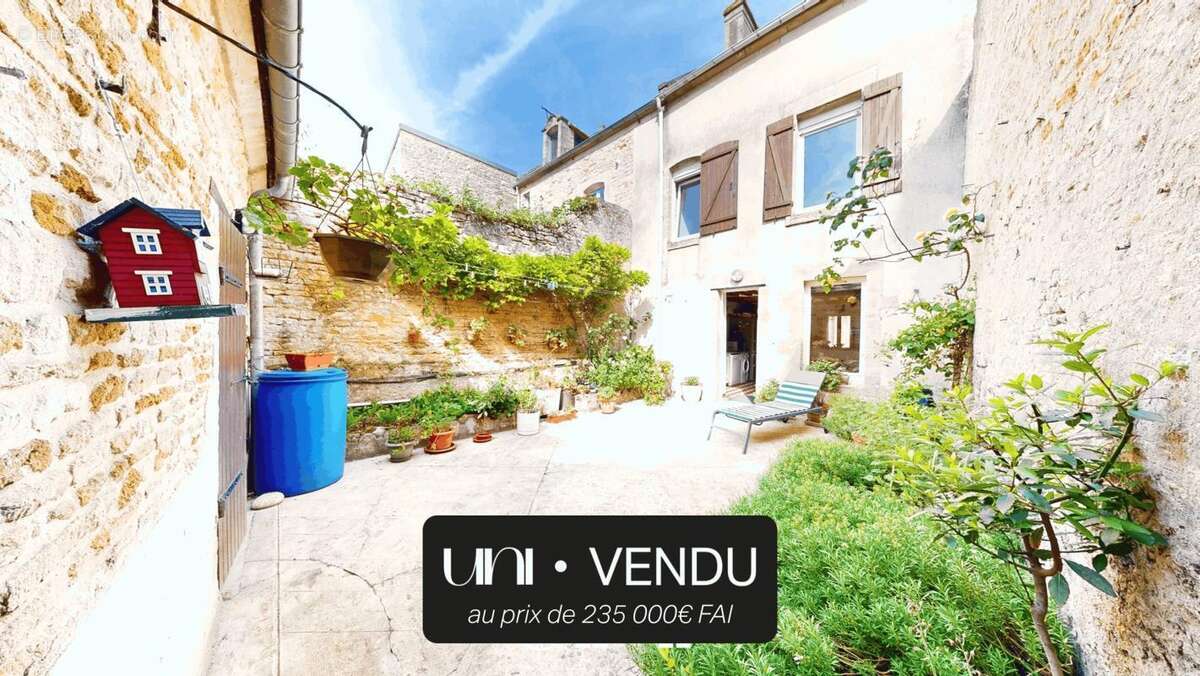 Maison à COURSEULLES-SUR-MER