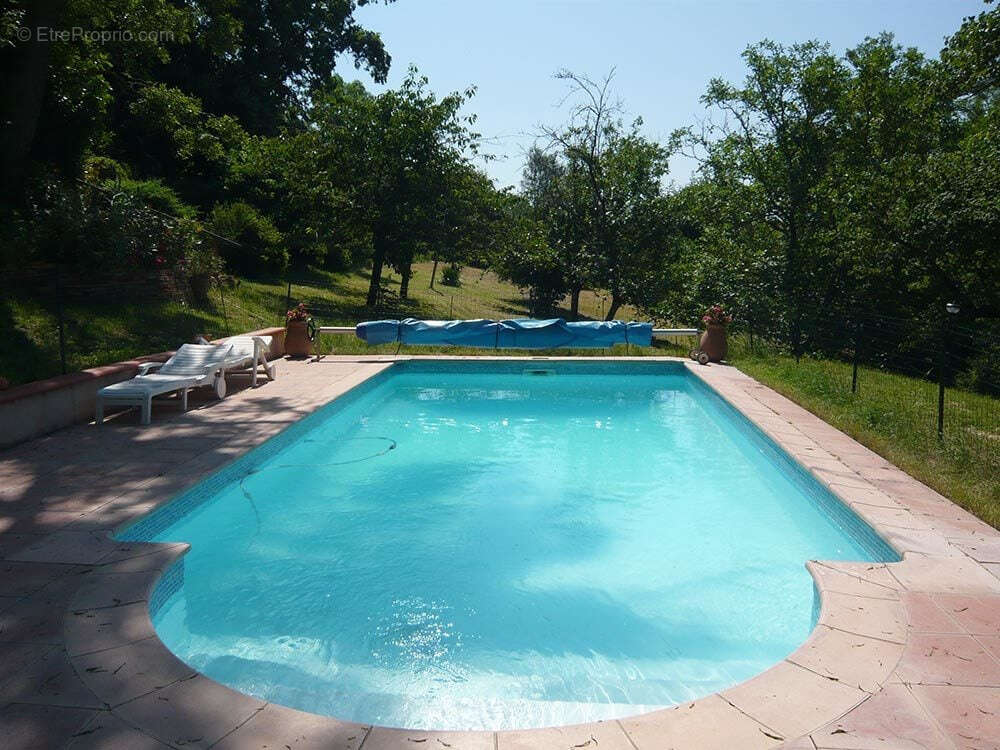 CHATEAU de famille du 17e siècle en très bon état à vendre à GIBEL - photo 5