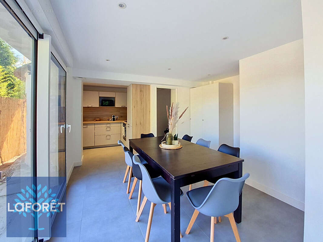 Appartement à CHARLY