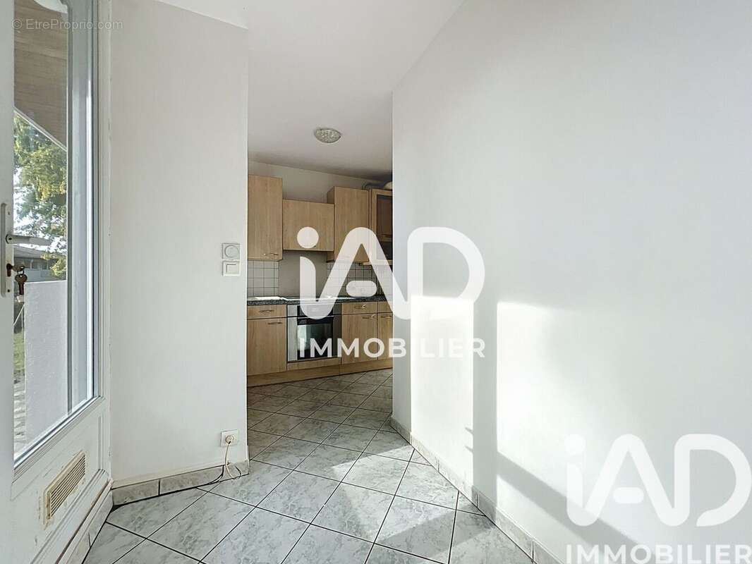 Photo 8 - Appartement à GRETZ-ARMAINVILLIERS