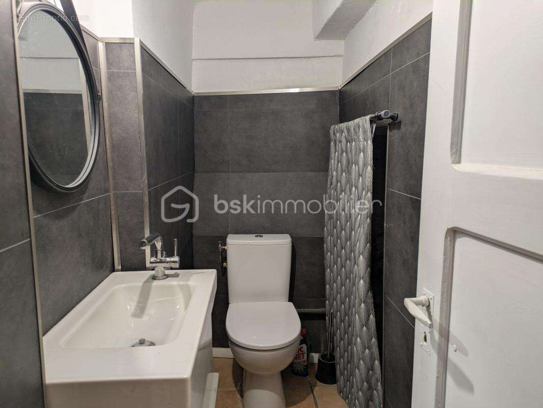 Appartement à GILETTE