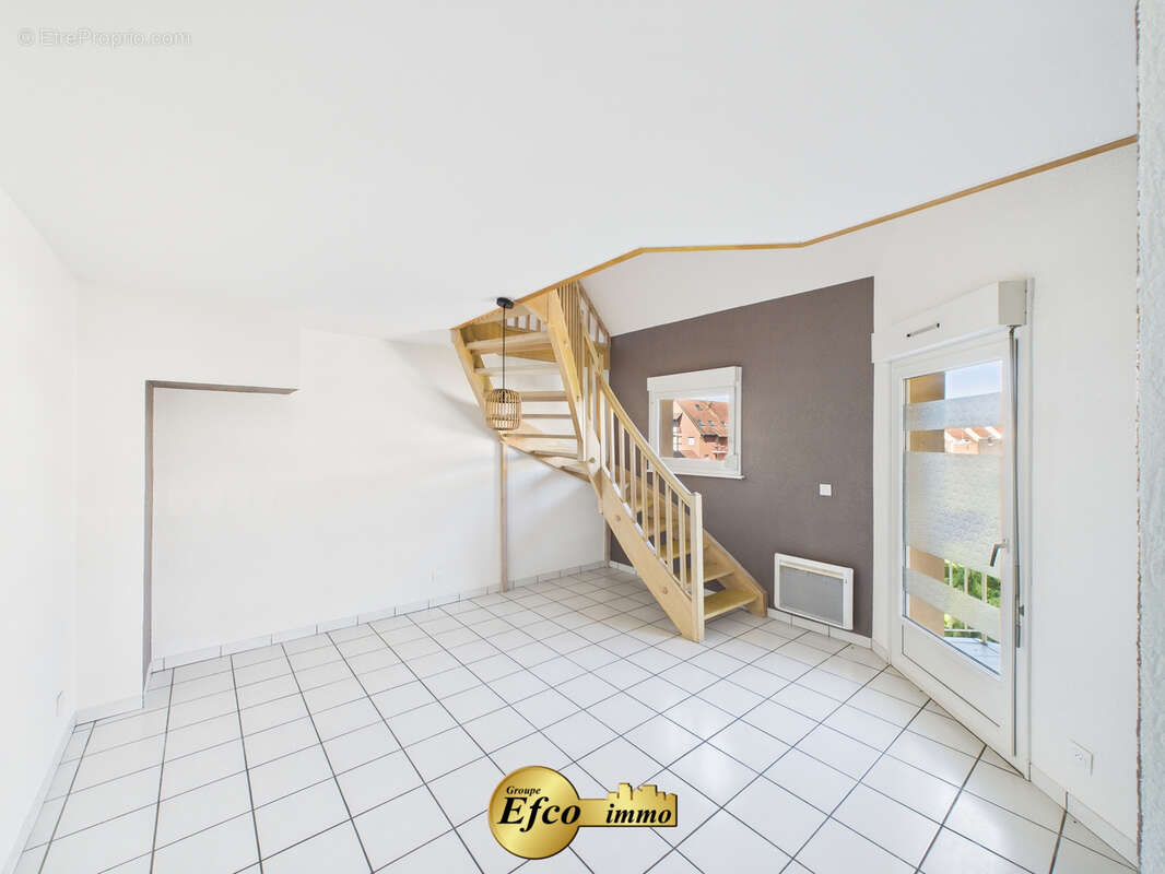 Appartement à VILLAGE-NEUF