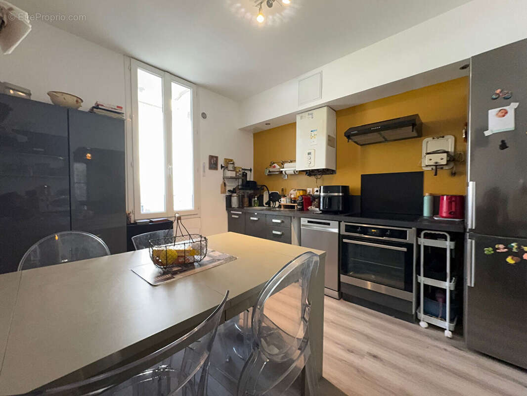 Appartement à MARSEILLE-10E