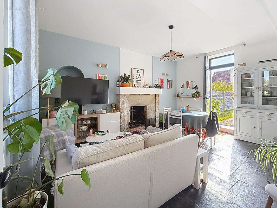 Maison à CAMBES-EN-PLAINE