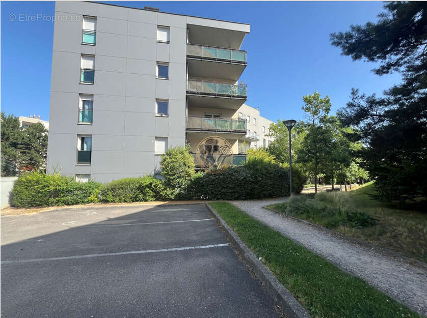 Appartement à TASSIN-LA-DEMI-LUNE