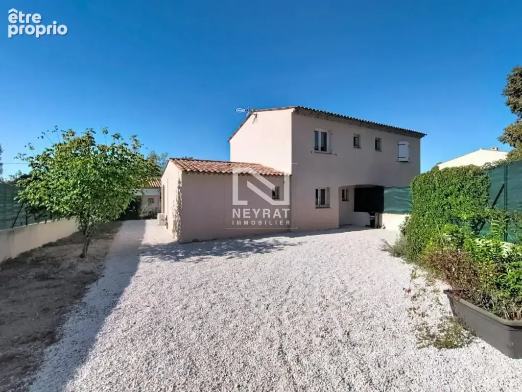 Montauroux - Maison mitoyenne - 450m² de jardin - photo 3