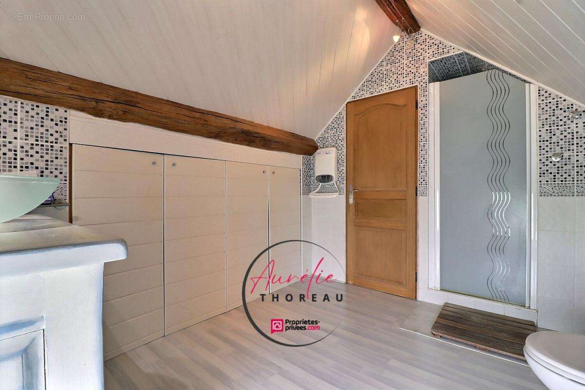 Longère rénovée, 4 chambres, proche centre - photo 13