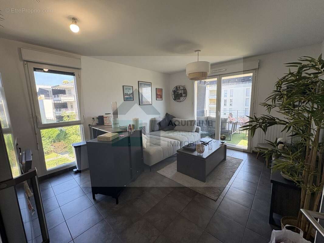 Appartement à BORDEAUX