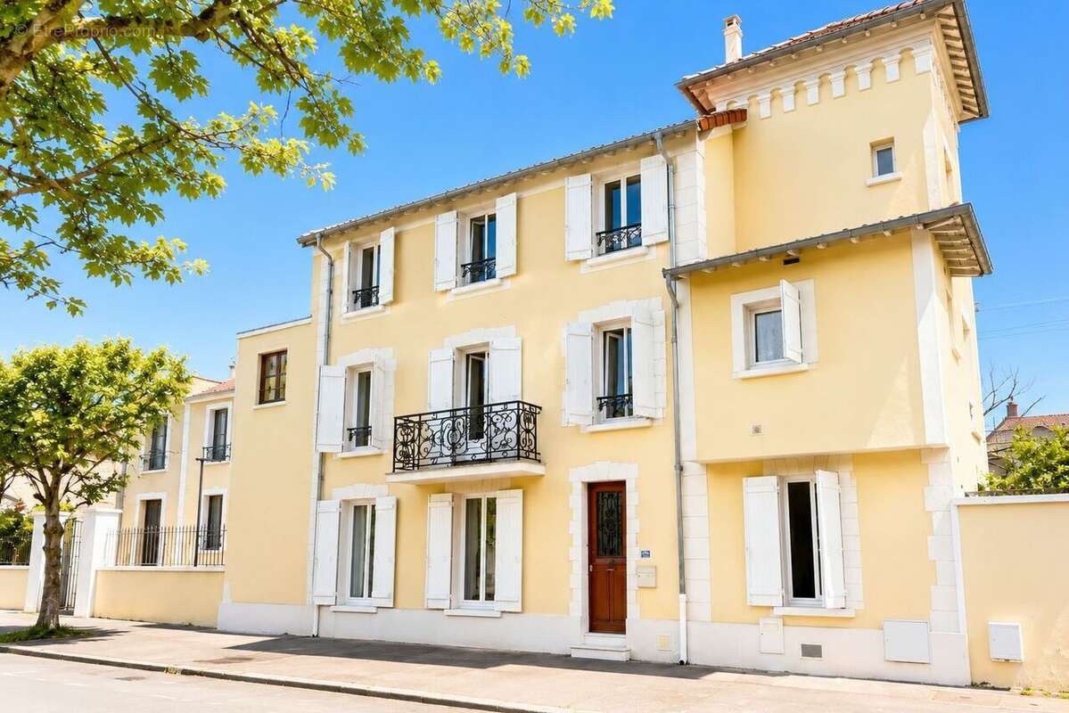 Appartement 38 m² à Saint-Maur-Des-Fosses  - photo 2