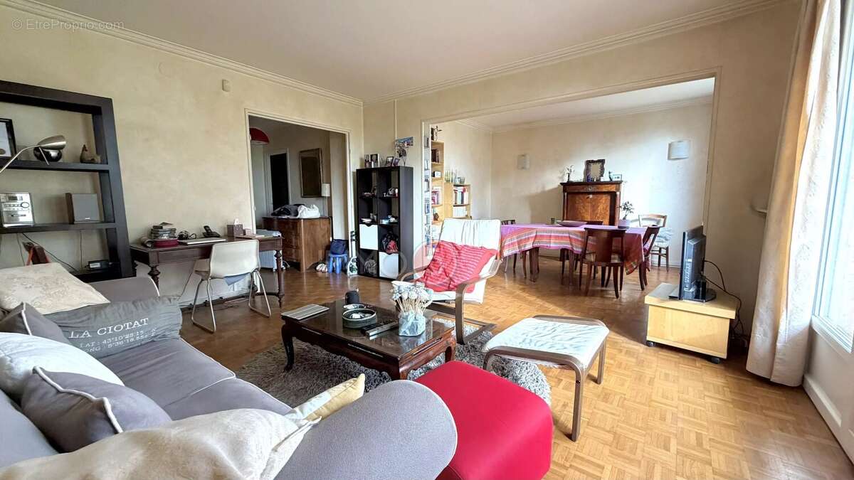 Appartement à LE RAINCY