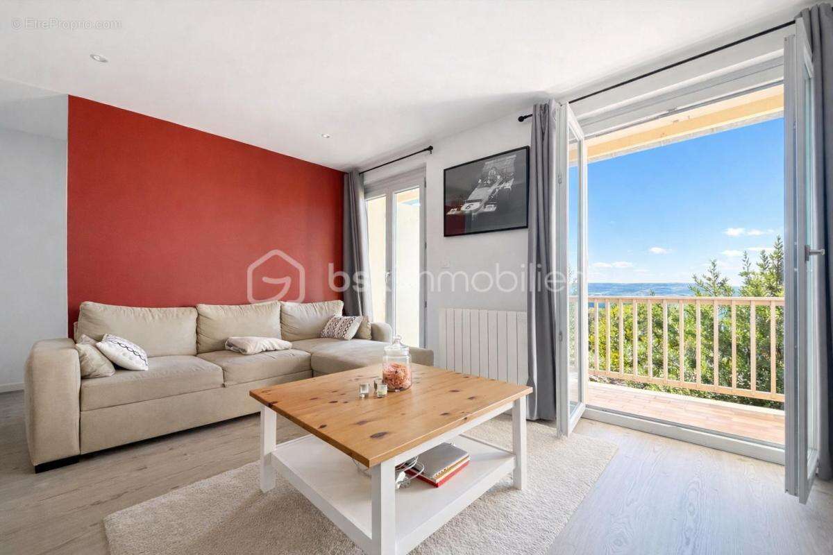 À vendre – Appartement de charme au cœur de Pommiers – 60m² – Vue vignes - photo 4