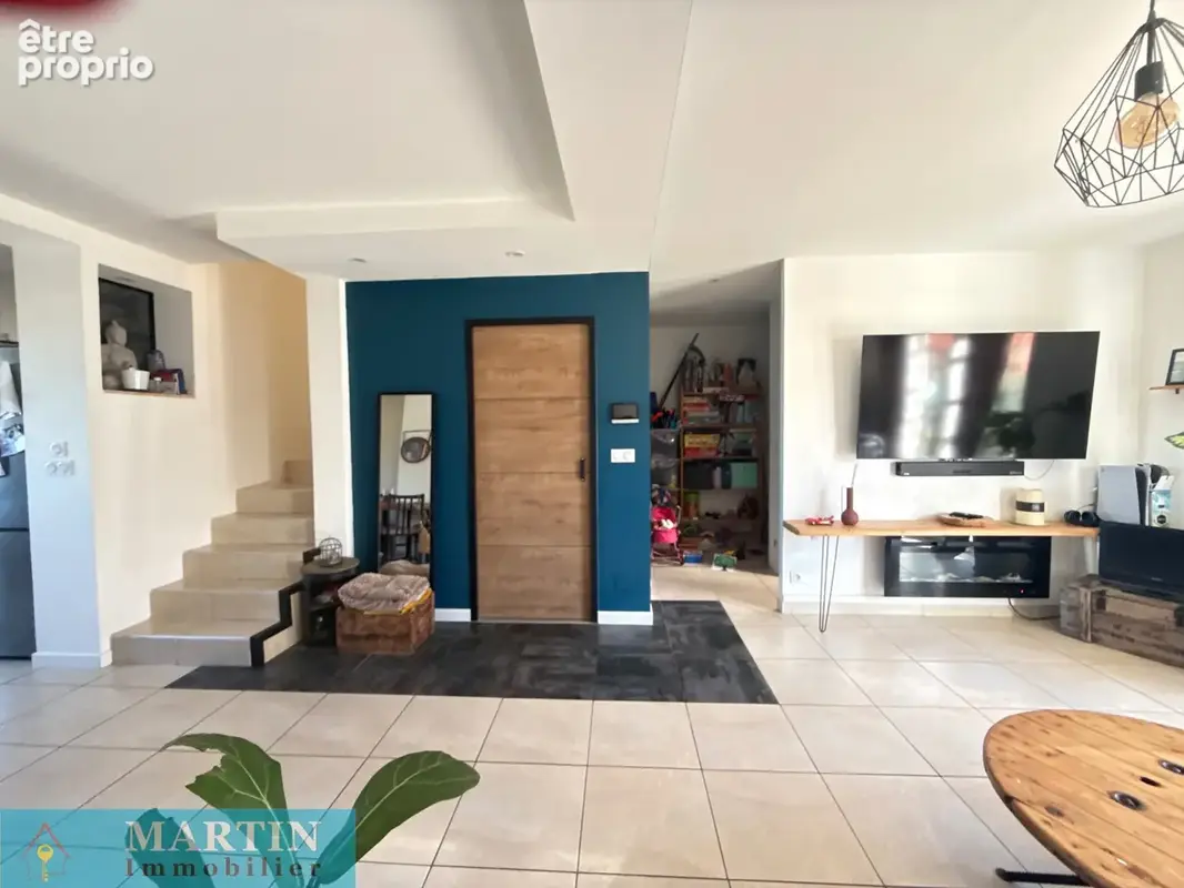 Maison 5 pièces avec jardin proche commerces - photo 2